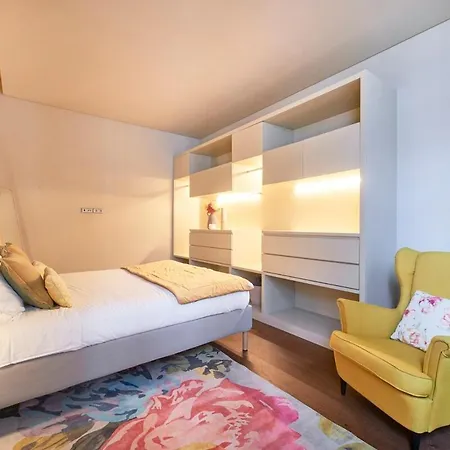 Apartman Time Out Market - Ar Condicionado - Elevador